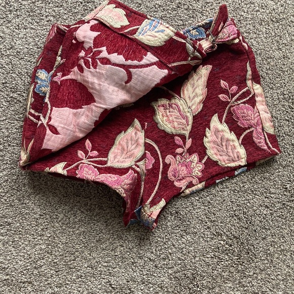 Forever 21 Carpet floral style Mini Skort - Picture 2 of 5